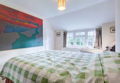 Others 2 Charming Hilltop Cottage With Panoramic Views