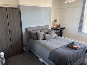 Others 4 Modern 2-bed Victorian Apartment - Sleeps 6 & Pets