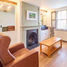 Room1老石屋,Port Lympne Reserve飯店