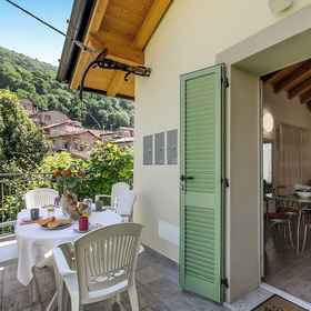 Primary image 1 Residenza Quadrifoglio, Baroffio Museeum and the Sactuary of Sacro Monte Hotels