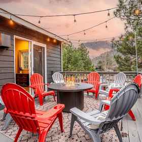 Primary image 1 Hot Tub Pool Table Deck With Pilot Butte Views, Deschutes County Hotels