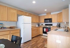 Others 6 Rock Bluff Retreat - Home for 6!