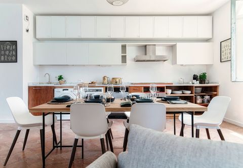 Lain-lain Silken Escape - Pool and Lake View