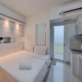 Primary image 1 วอร์ม สตูดิโอ แอท สตูเดนท์ แคสเซิล ยอกยาการ์ตา อพาร์ตเมนต์, โรงแรม & ที่พัก Depok