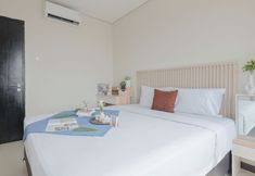 Others 4 New Furnished And Elegant 2Br At Nifarro Park Apartment