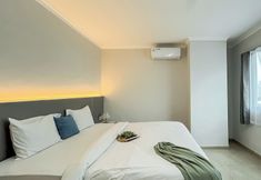 Others 3 Warm And Nice 2Br At Permata Senayan Apartment
