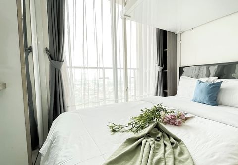 Others Modern Look And Homey Studio At Apartment Sky House Bsd