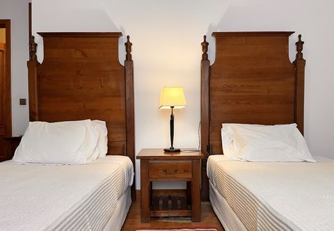 Lain-lain Nomad s Country - Cimo de Vila The Quiet Veranda