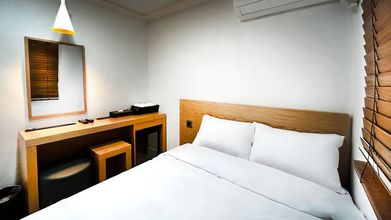 Others 4 Restia Stay