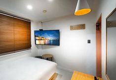 Others 6 Restia Stay