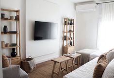 Others 2 Hestia at Pellegrini 27