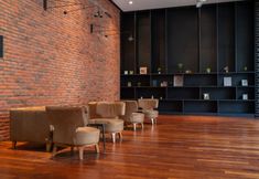 Others 2 The Chambers Luxury Apartments