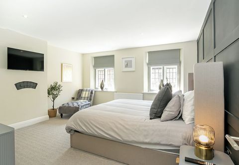 Others Stunning Townhouse in Cirencester