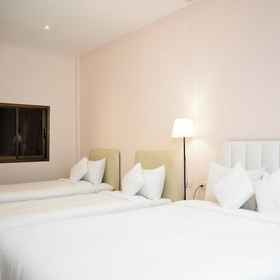 Room 1 House in Khao San - OH Homes Samsen 12, T-Square (Tang Hua Seng) Department Store Thonburi Hotels