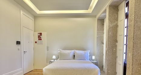 Others 2 Collection 2B in Oporto