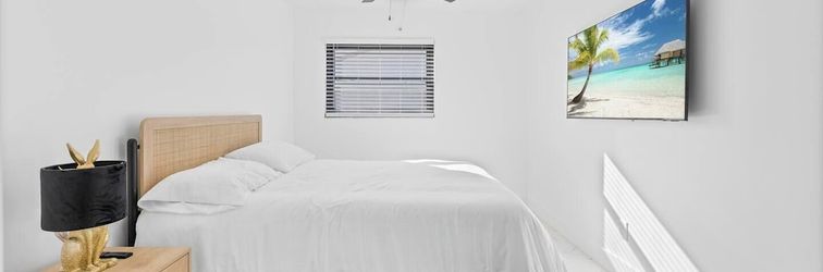 其他 Luxury poolside paradise