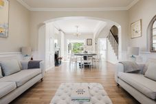 その他 Stylish Townhouse Annexe Cheltenham