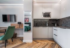 Others 6 RentPlanet - Halo Apartament