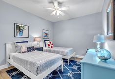 Others 5 Palm Beach 602