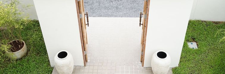 其他 Ginevra Khaolak