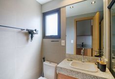 其他 7 Beachfront Building With Swimming Pool in Barra in SSA - SPB