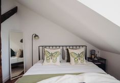 Others 6 Riverside Nest - LoftAffair