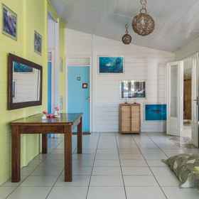 Interior entrance1Pousada da Carmô,州长卡洛斯·威尔逊机场 (FEN)飯店