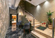 Others 2 Solo Hotel Taksim