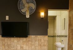 Others 2 Hotel Golden HL