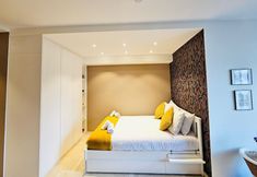 อื่นๆ 3 City Studio with outdoor vibes