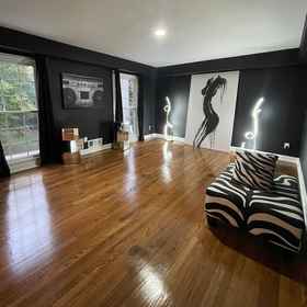 Room 1 เซาเทิร์น คอลเลกทีฟ สำหรับ 8 คน สนามบิน-เบลท์ไลน์, โรงแรม & ที่พัก Five Points