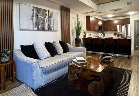 Lain-lain Mid-town Luxury Apt High Rise Gym Pool Parking