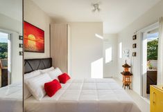 อื่นๆ 3 Well-located and Practical Studio Rme047