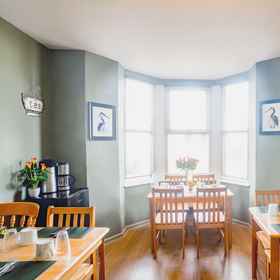 Primary image1Smarties賓館,Deviock飯店