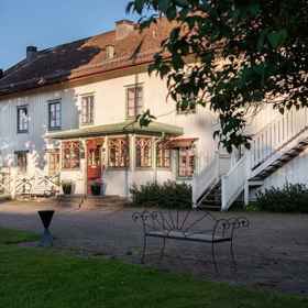 Primary image 1 Två Skyttlar, Fotskael Hotels