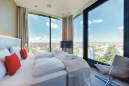 Hotel Riu Plaza Berlin, USD 170.61
