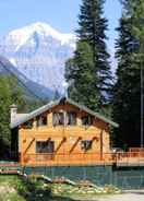Imej utama Mount Robson Mountain River Lodge