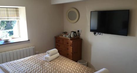 Others 2 The Tollgate Inn