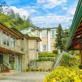 Primary image 1 Oak Ray Summer Hill Breeze, Halgolla Hotels