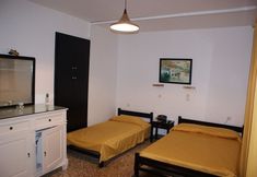 Others 5 Andrea Pension