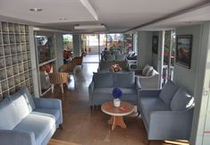 その他 7 Rosella Hotels