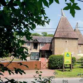 Primary image1YHA Medway - Hostel,St. Mary Hoo飯店