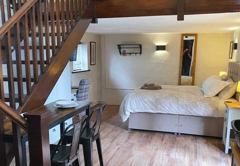 Others The Lower Bell