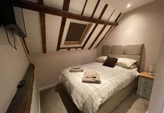 Others 7 The Lower Bell