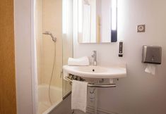 Others 7 B&B HOTEL Avignon (1)