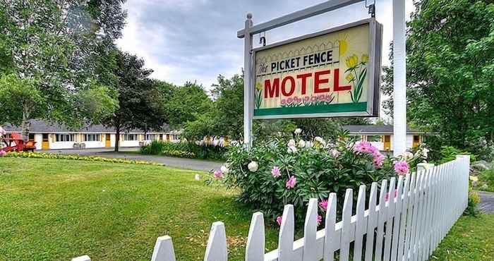 Others Picket Fence Motel