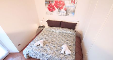 Others 2 Fleur de Lis Belvedere