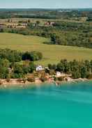 Imej utama Torch Lake Bed & Breakfast