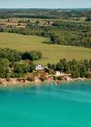 Imej utama Torch Lake Bed & Breakfast