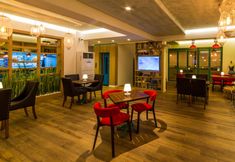 Khác 3 Honeymoon Hotel